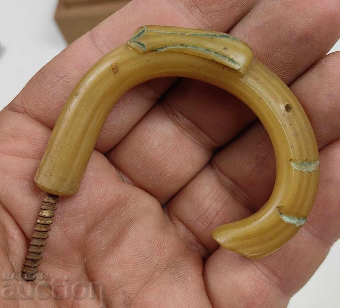 Peste 100 de ani MÂNER OS UMBRELĂ BASTON BASTONAȘ OS cu preț € 5.00 | 9.78 BGN