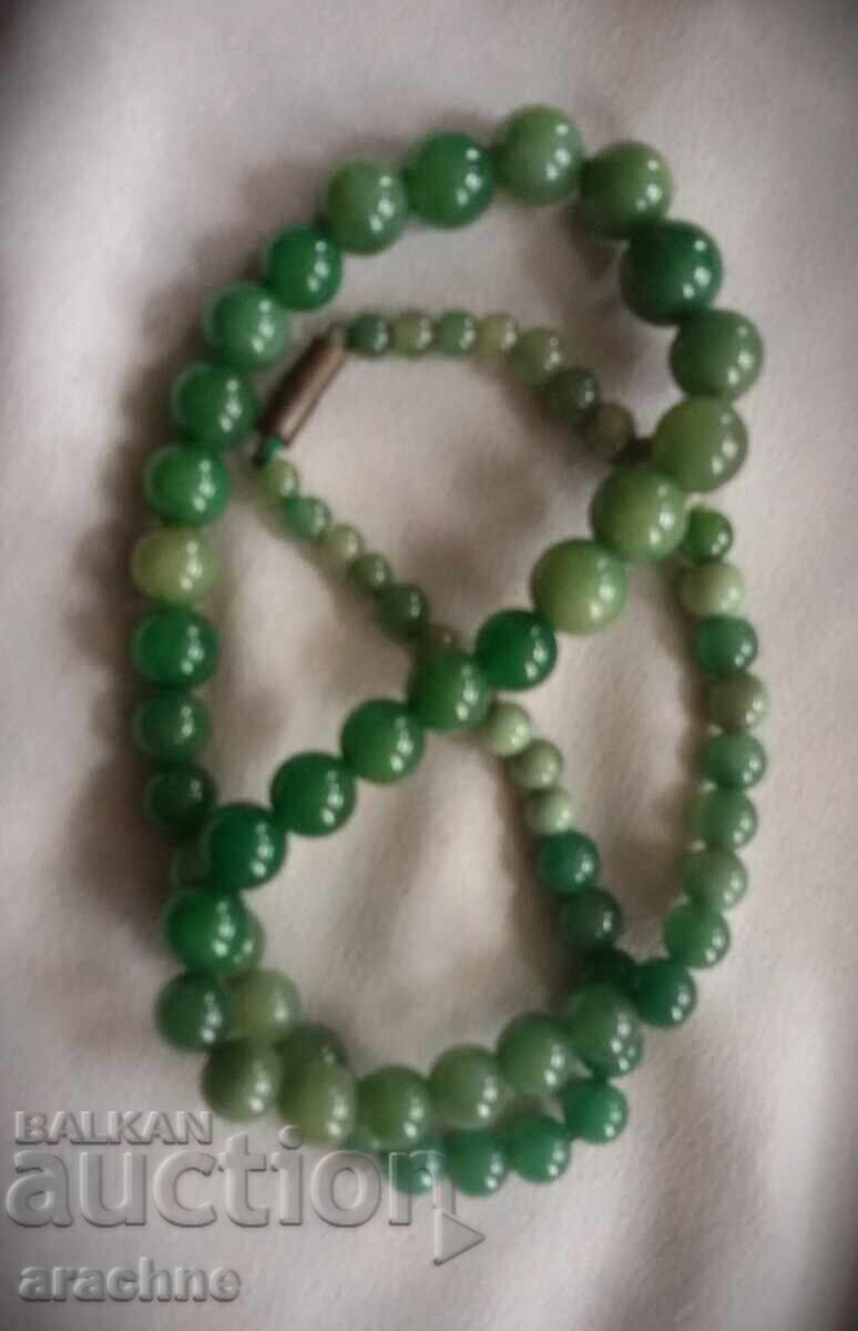 Colier rusesc din jad