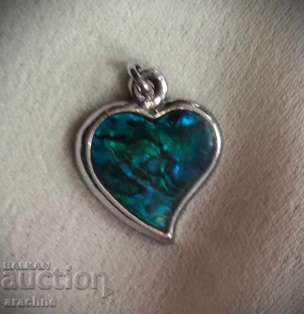 Сребърен медальон