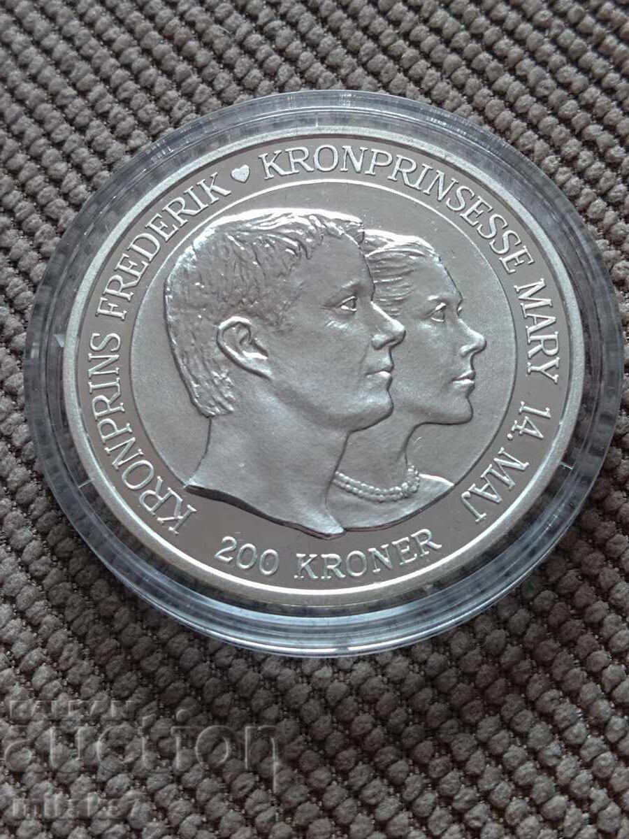 200 κορώνες 2004, Δανία με τιμή € 149.00 | 291.42 BGN