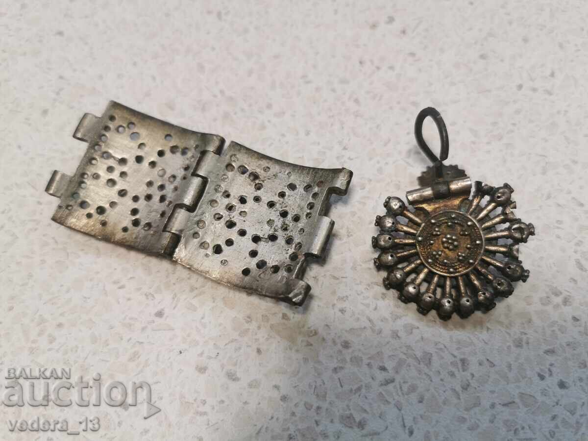 Παράδοση Αναγεννησιακά ασημένια κοσμήματα - κομμάτια