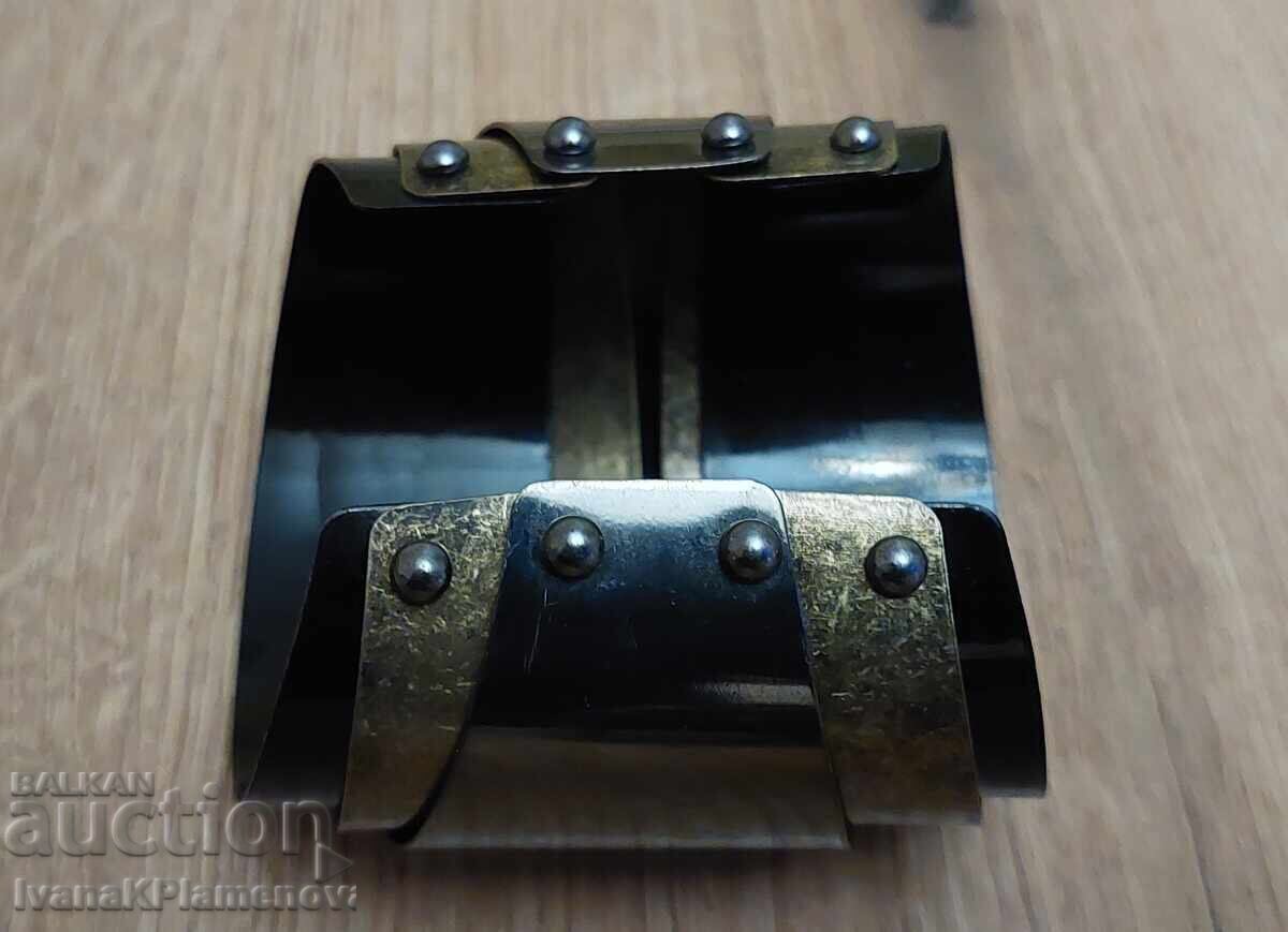 Licitație Brățări metalice, două bucăți Licitație Brățări metalice, două bucăți