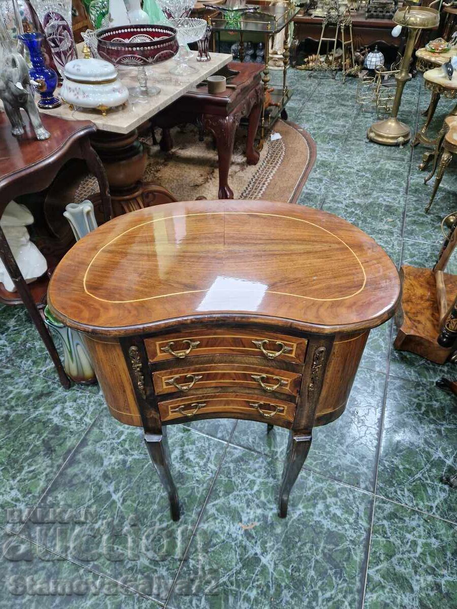 Аукцион Антикварен френски скрин шкаф комод