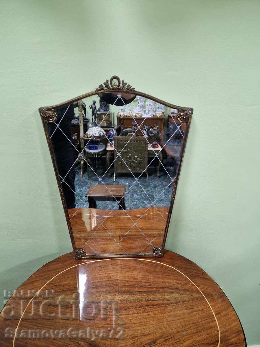 Oglindă antică englezească din bronz, superbă cu preț € 121.00 | 236.66 BGN