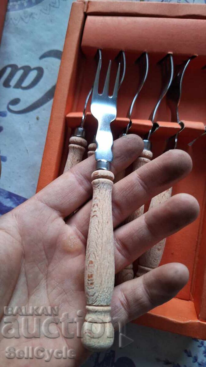 ✅ΜΕΣΑΙΑ ΠΙΡΟΥΝΙΑ ΜΕ ΞΥΛΙΝΗ ΛΑΒΗ - ΕΡΓΟΣΤΑΣΙΟ ΠΕΤΚΟ ΝΤΕΝΕΦ - ΓΚΑΜΠΡΟΒΟ❗ με τιμή € 7.00 | 13.69 BGN