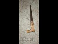 Ferăstrău vechi, funcționează excelent