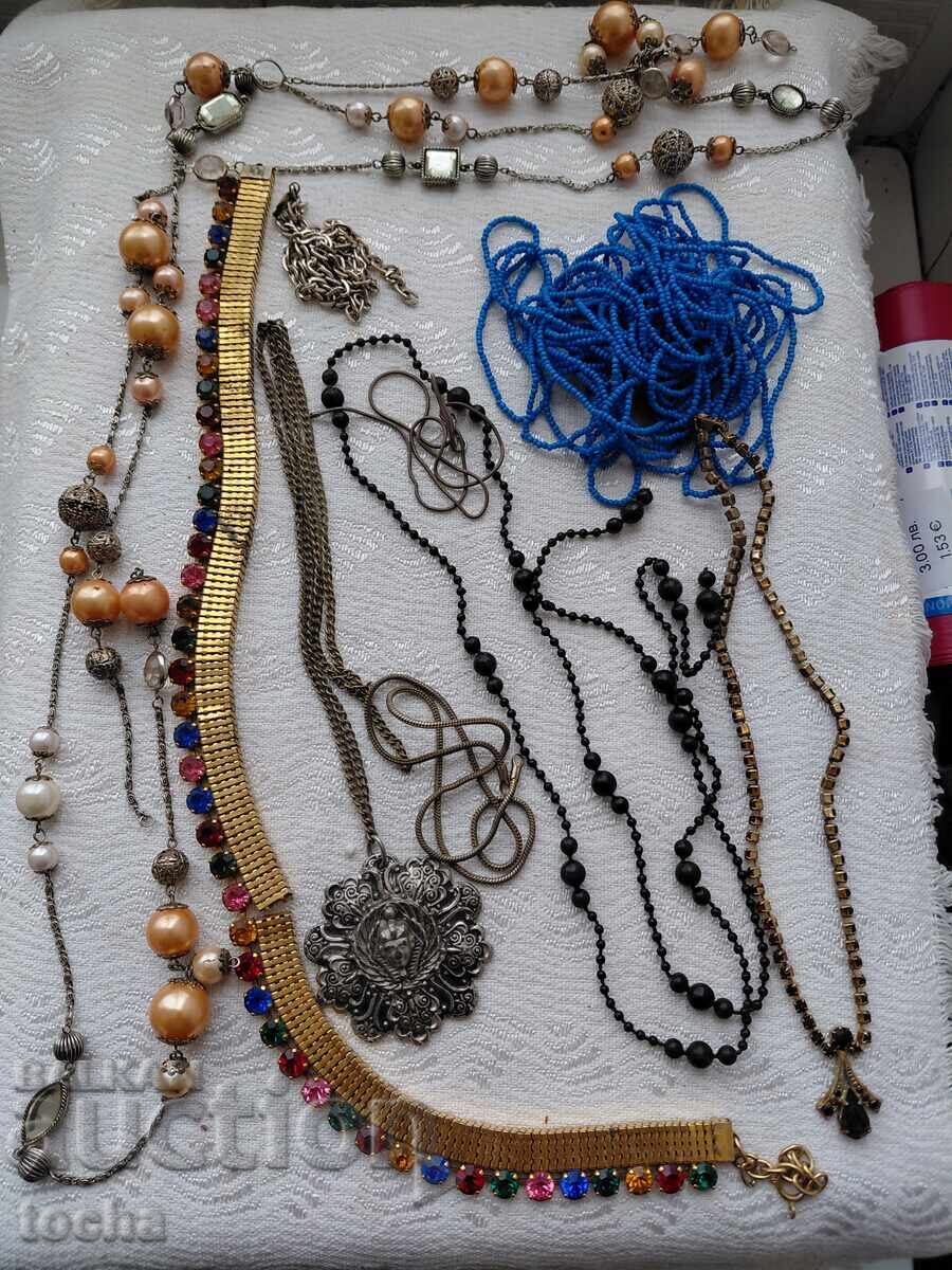 Bijuterii vechi, întregi și piese, lot zece