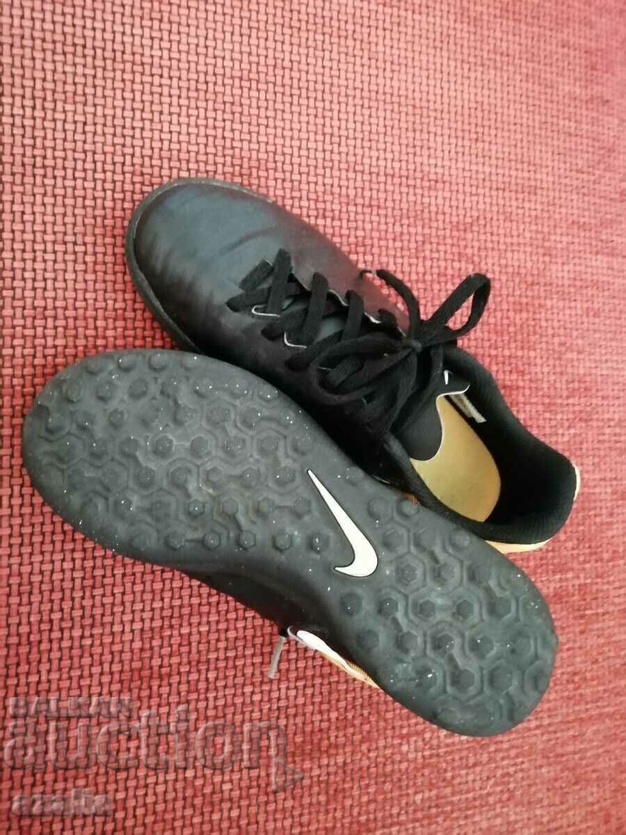 Γυναικεία αθλητικά παπούτσια Nike, νούμερο 36 - 6 Γυναικεία αθλητικά παπούτσια Nike, νούμερο 36 - 6