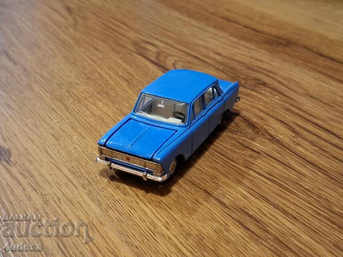 1976 godina Modelul rus Moscvici 412 A2 1:43 Fabricat în URSS