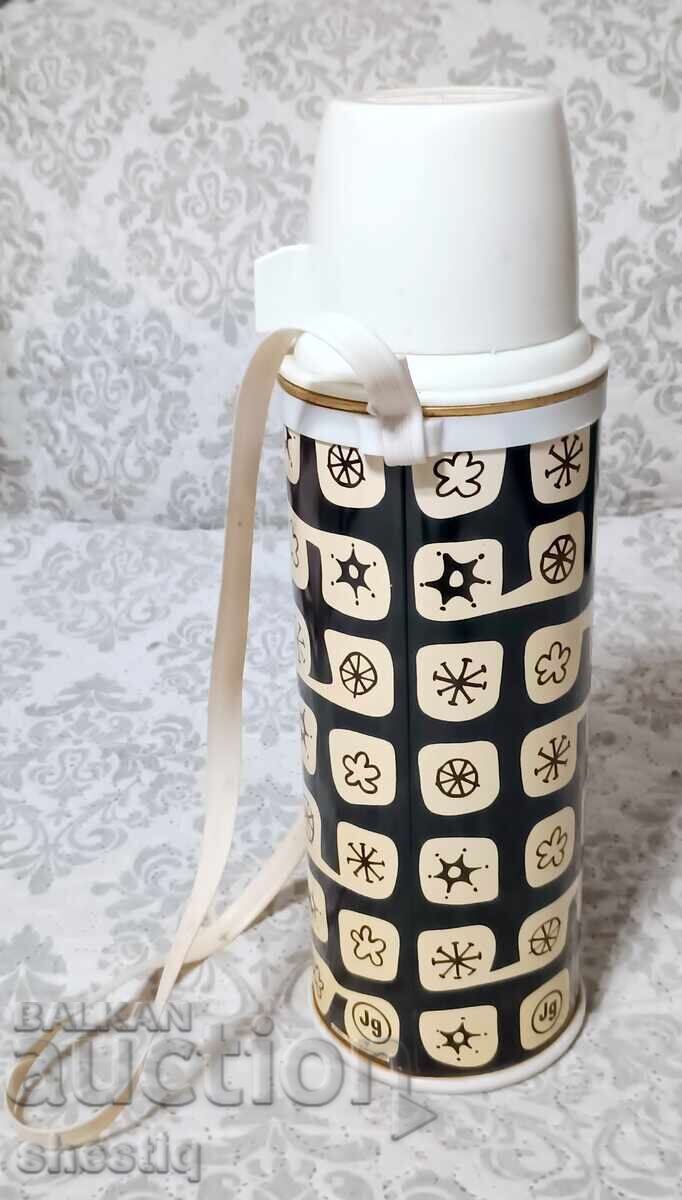 Vintage thermos - retro design (60s-70s) Vintage thermos - retro design (60s-70s)