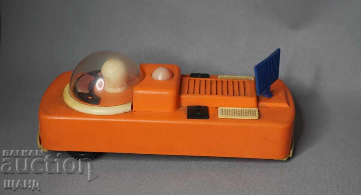 Стара Руска пластмасова играчка модел луноход космос