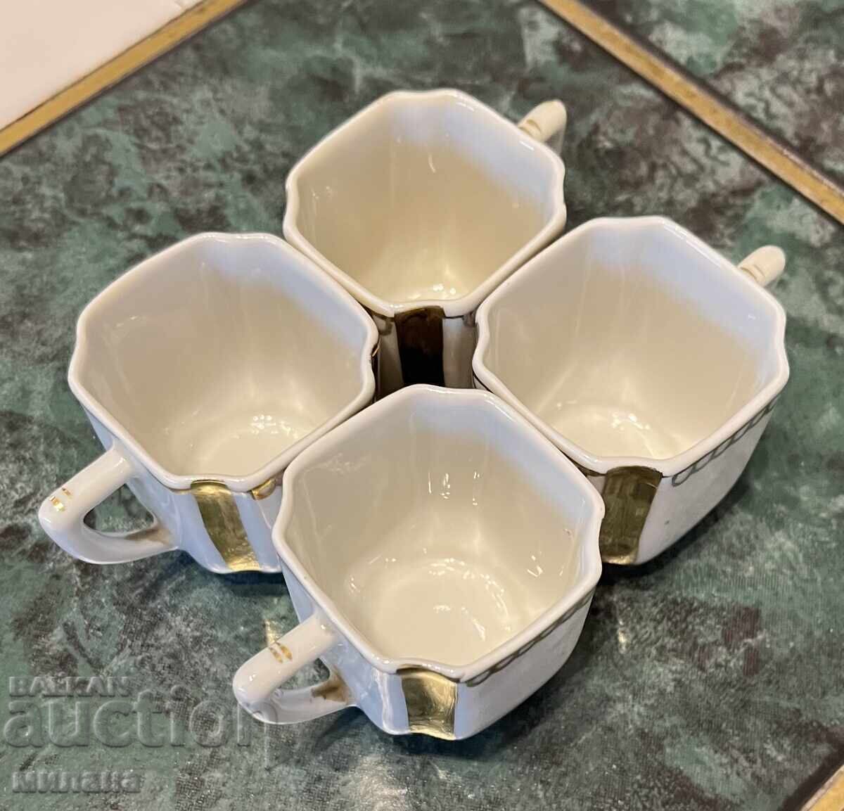 Licitație Porțelan bulgar vechi Licitație Porțelan bulgar vechi