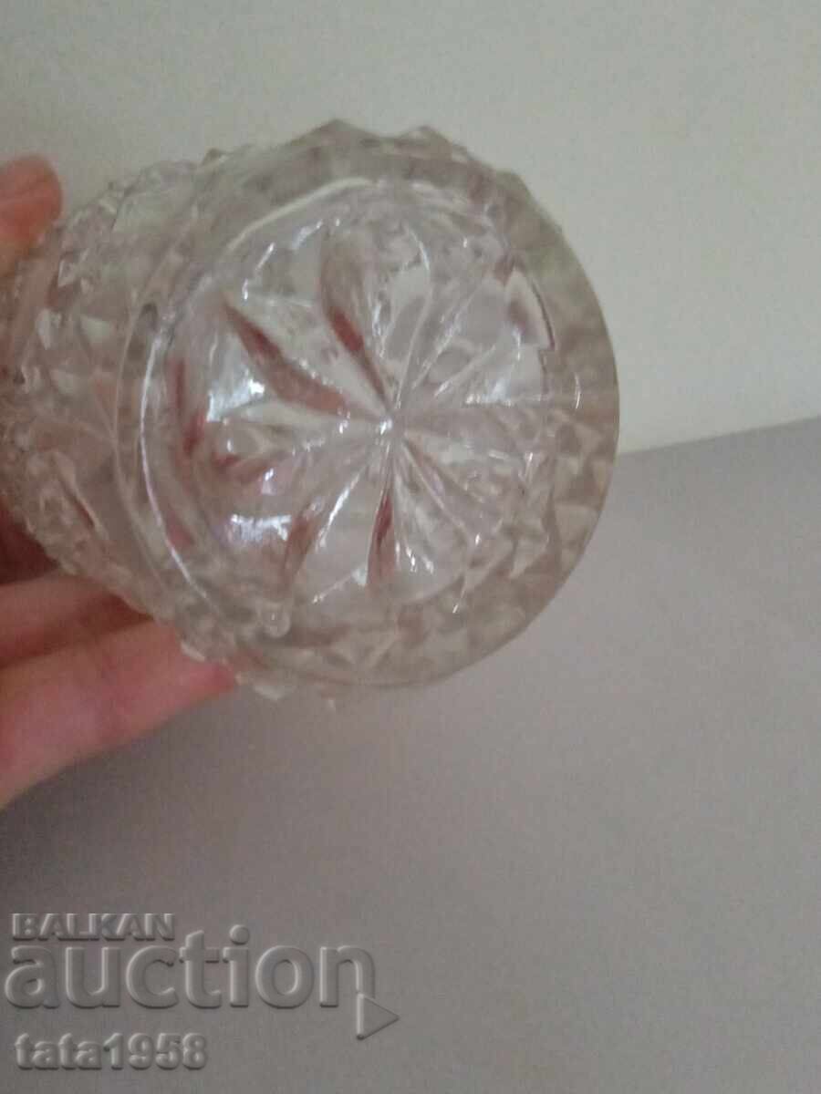 Ceașcă veche pentru băuturi 250 ml înălțime 12 cm cu preț € 3.20 | 6.26 BGN Ceașcă veche pentru băuturi 250 ml înălțime 12 cm cu preț € 3.20 | 6.26 BGN