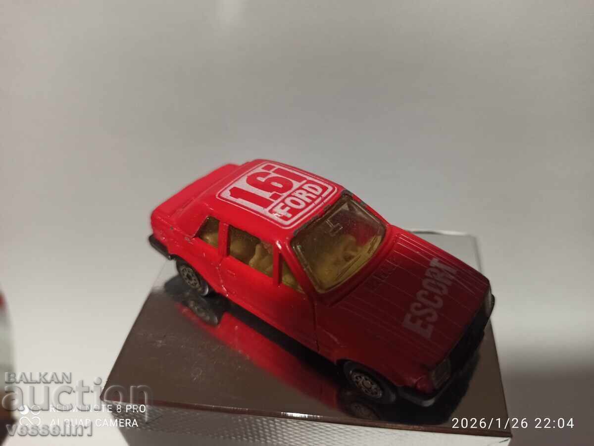 Old toy car FORD escort 1.6i collectible 1/64 with price € 12.00 | 23.47 BGN Old toy car FORD escort 1.6i collectible 1/64 with price € 12.00 | 23.47 BGN