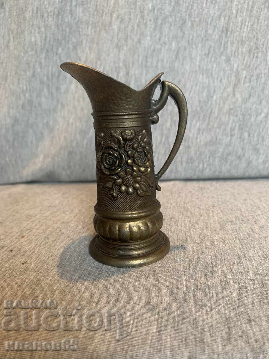 Μικρή αντίκα κανάτα