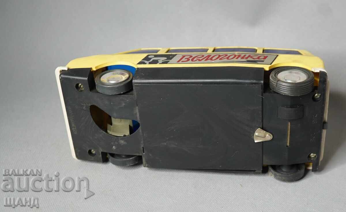 Стара Руска пластмасова играчка модел кола ван - 5