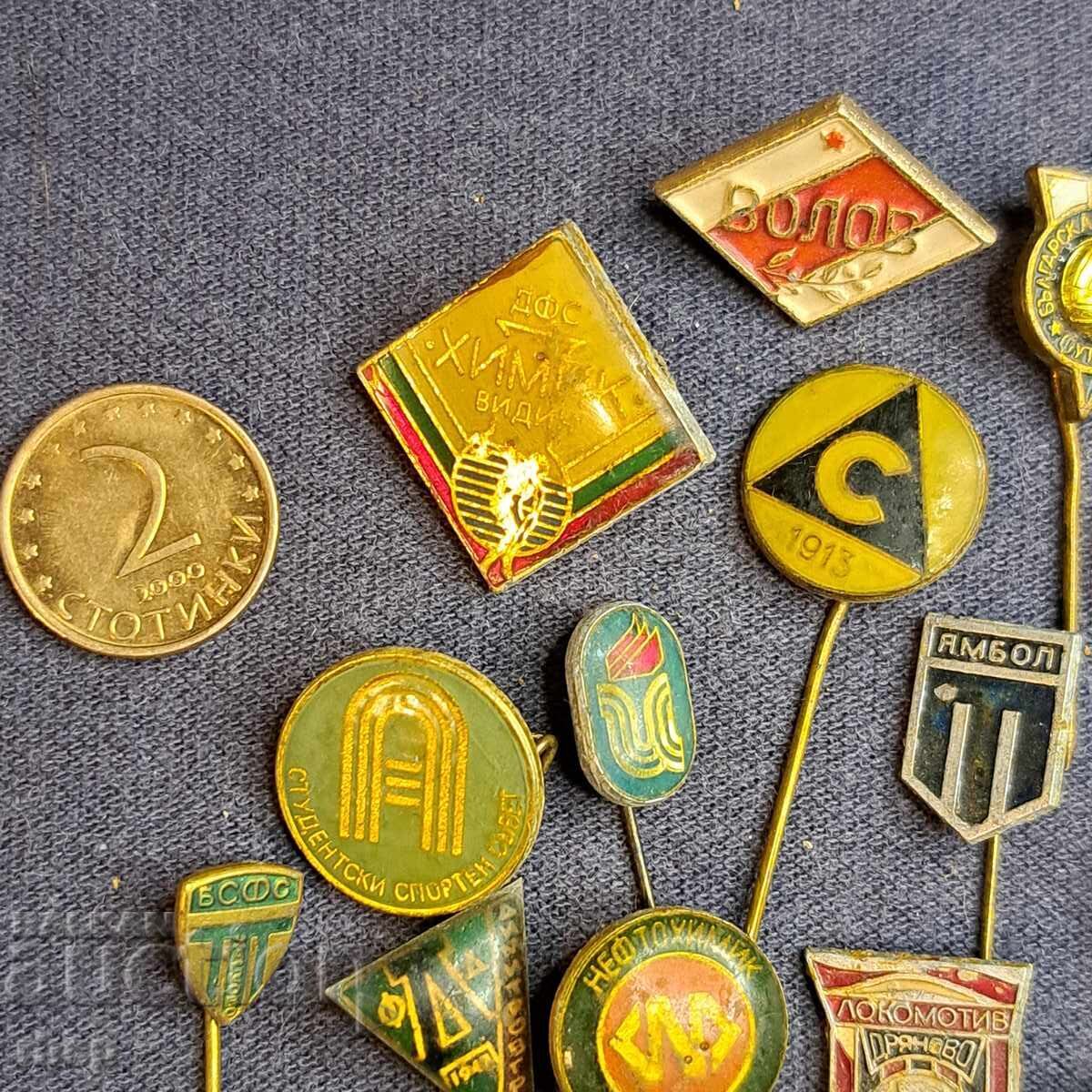 Lot de peste 50 de ecusoane fotbal Bulgaria cu preț € 24.00 | 46.94 BGN Lot de peste 50 de ecusoane fotbal Bulgaria cu preț € 24.00 | 46.94 BGN