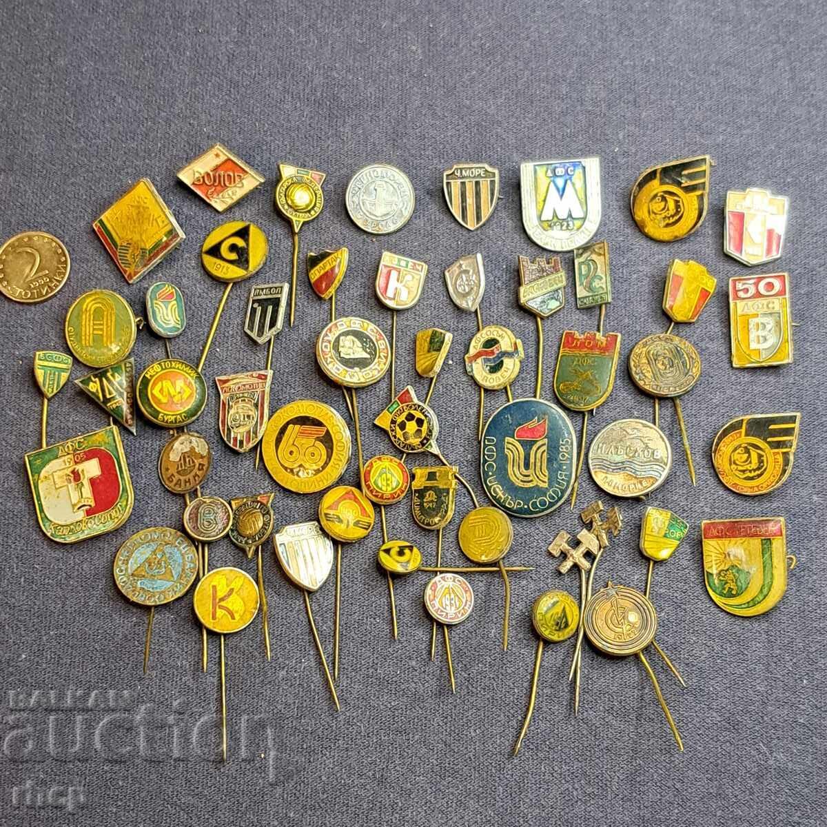 Lot de peste 50 de ecusoane fotbal Bulgaria Lot de peste 50 de ecusoane fotbal Bulgaria