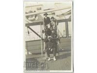 МАЛКА СТАРА СНИМКА ЦАРИГРАД НА БОРДА НА ПАРАХОД БУРГАС Е905