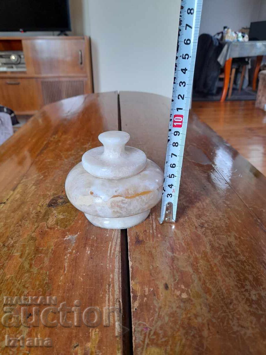 Cutie veche de bijuterii din marmură cu preț € 22.00 | 43.03 BGN
