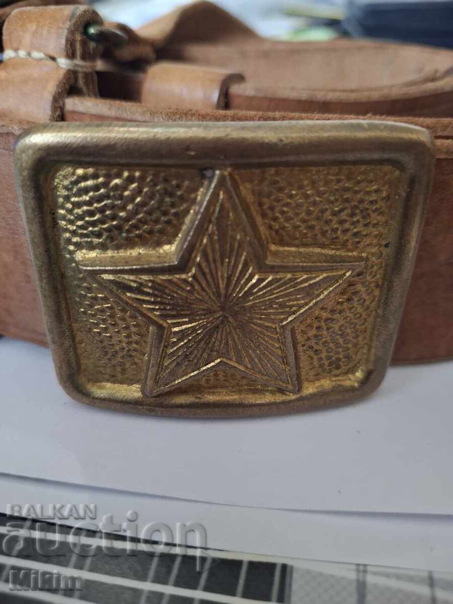 Centură militară veche pentru bărbați - nou-nouță cu preț € 8.50 | 16.62 BGN Centură militară veche pentru bărbați - nou-nouță cu preț € 8.50 | 16.62 BGN