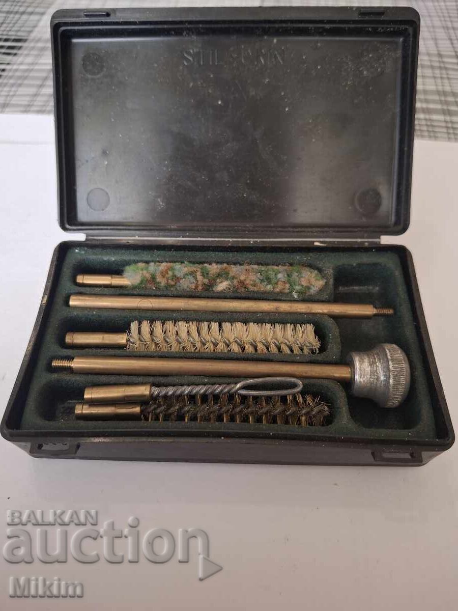 Șampon pentru curățarea armelor 9mm cu preț € 1.50 | 2.93 BGN Șampon pentru curățarea armelor 9mm cu preț € 1.50 | 2.93 BGN