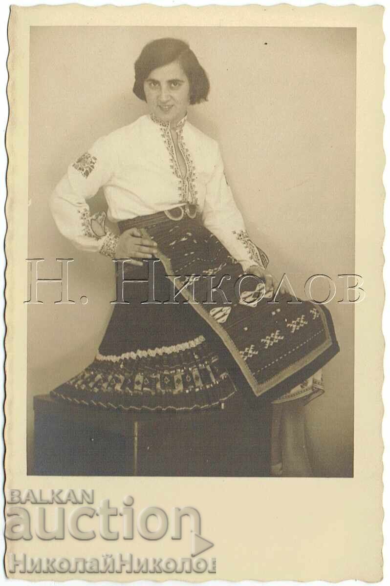 1933 FOTOGRAFIE VECHE COSTUM POPULAR LENĂ LA VIENA E917 1933 FOTOGRAFIE VECHE COSTUM POPULAR LENĂ LA VIENA E917