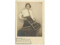 1933 ΠΑΛΙΑ ΦΩΤΟΓΡΑΦΙΑ ΛΑΪΚΗΣ ΕΝΔΥΜΑΣΙΑΣ ΛΕΝΑ ΣΤΗ ΒΙΕΝΝΗ Ε917