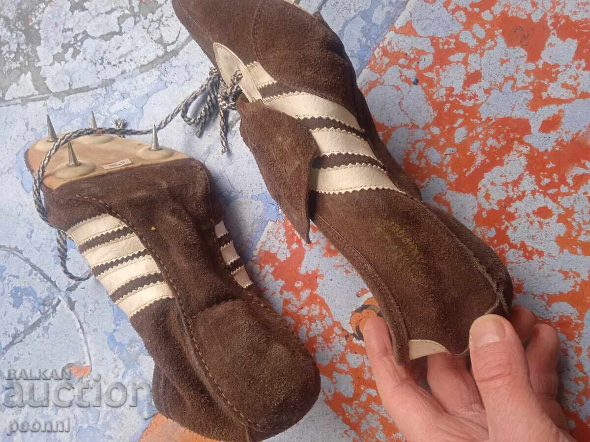 Livrarea Ghete de fotbal Stadion, noi din perioada socialistă