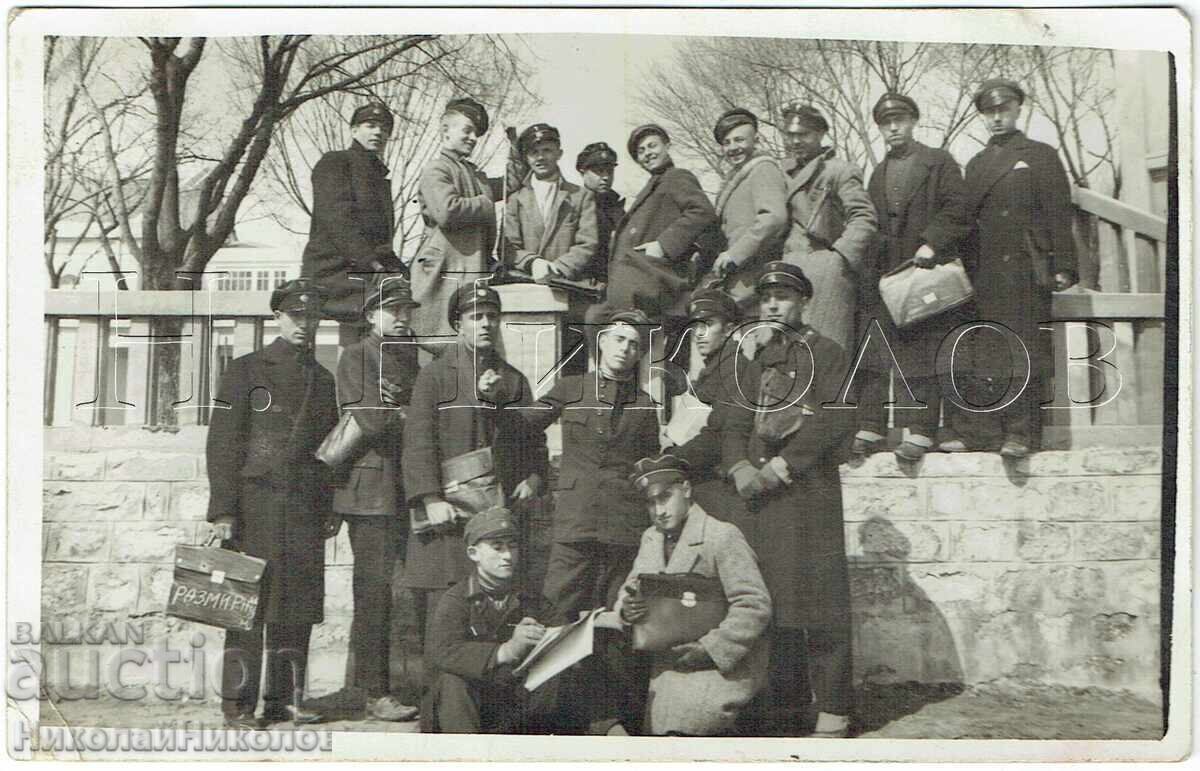 FOTOGRAFIE VECHE ELEVI DE GIMNAZIU-RĂZMERIȚE E922