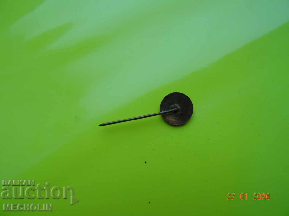 Licitație INSIGNĂ SPORTIVĂ VECHE DE COLECȚIE FOTBAL Arsenal