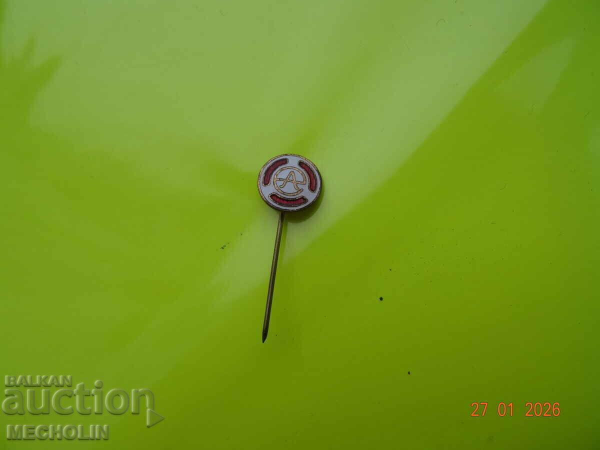 INSIGNĂ SPORTIVĂ VECHE DE COLECȚIE FOTBAL Arsenal