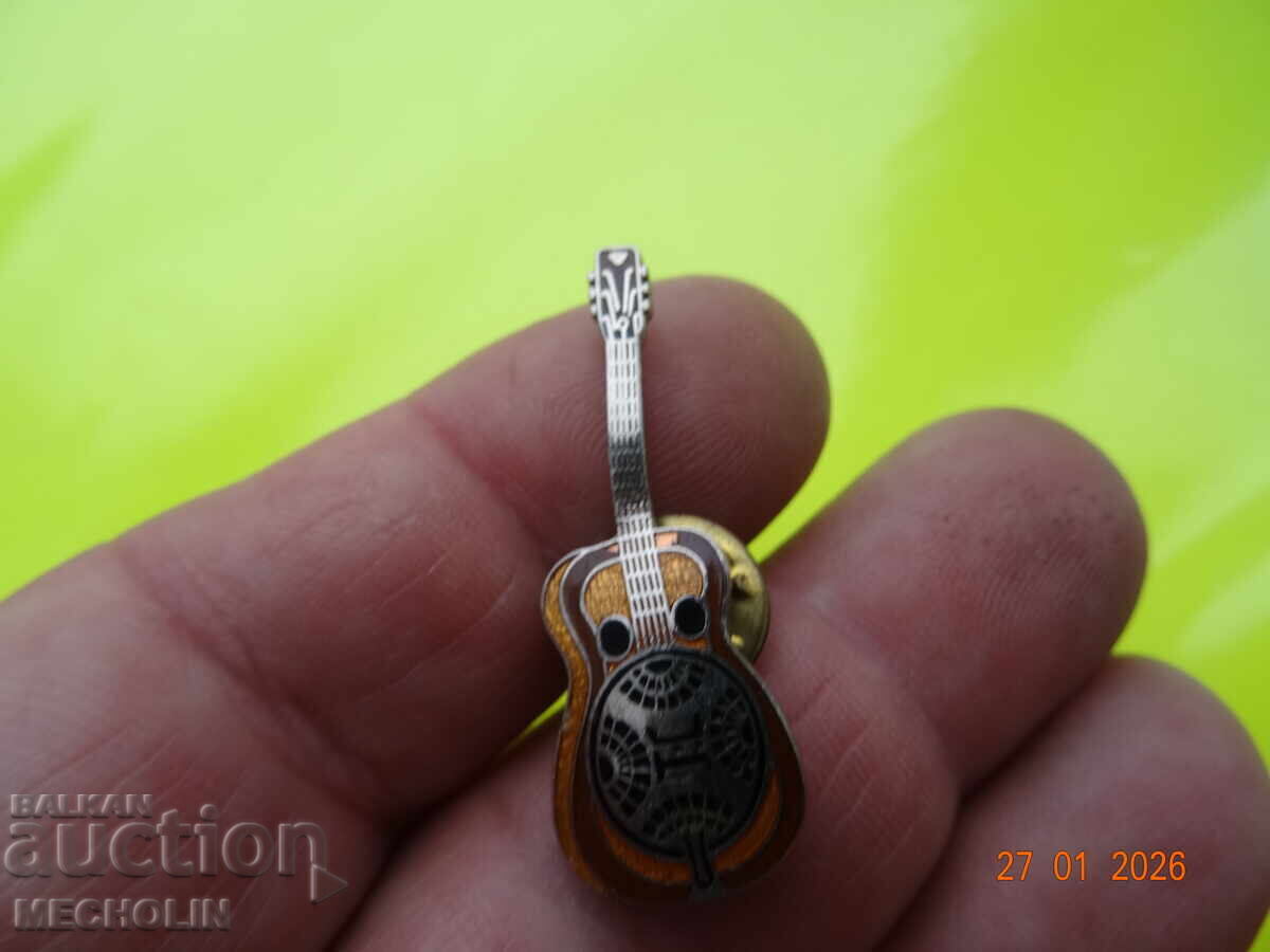 Συλλεκτική παλιά καρφίτσα ΗΠΑ με τιμή € 8.00 | 15.65 BGN