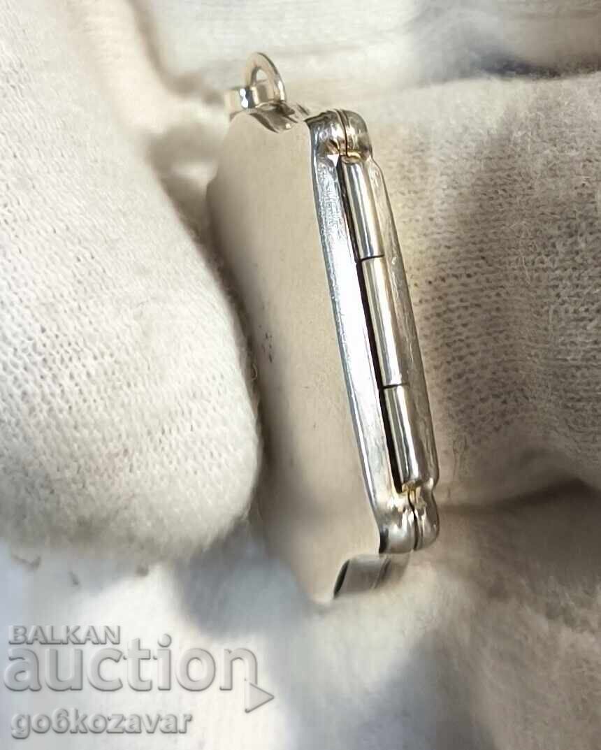 Livrarea Medalion vintage din argint cu motive florale, pentru fotografie