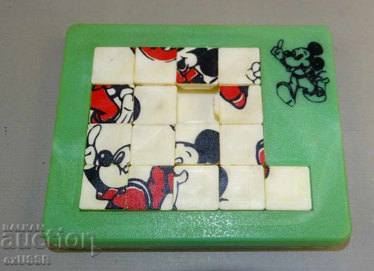 Puzzle vechi de buzunar soc. BG rebus Mickey Mouse cu preț € 10.00 | 19.56 BGN