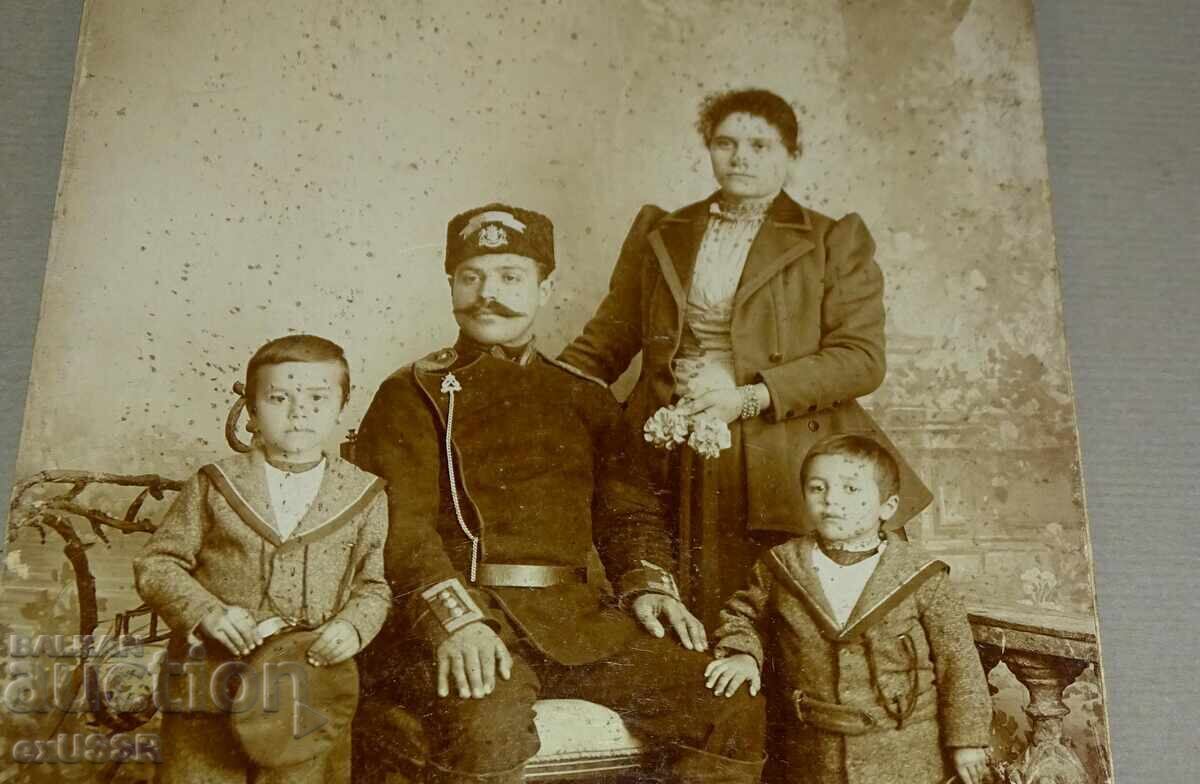 Licitație Fotografie veche BG militar cu familia sa, excelentă