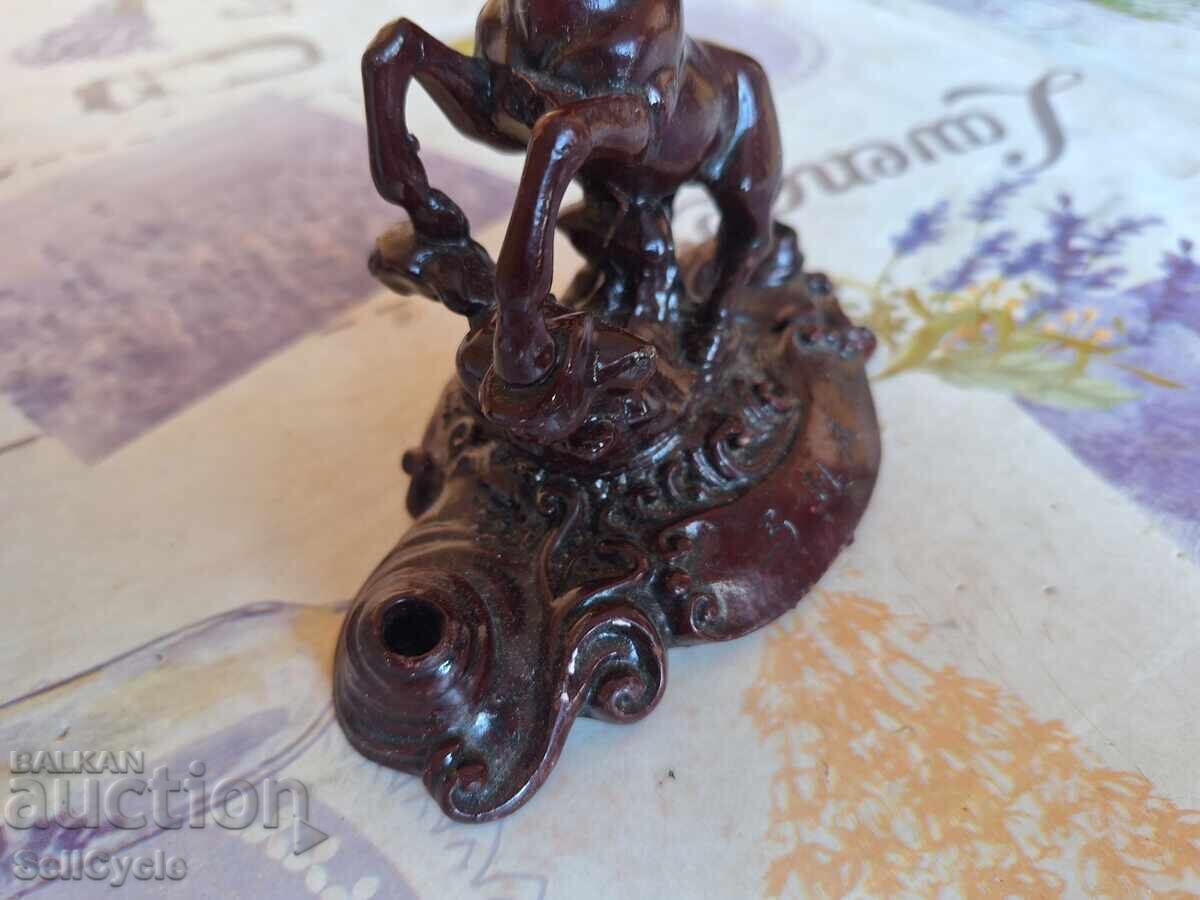 ✅STATUETĂ MASIVĂ CU CAL❗ cu preț € 3.00 | 5.87 BGN