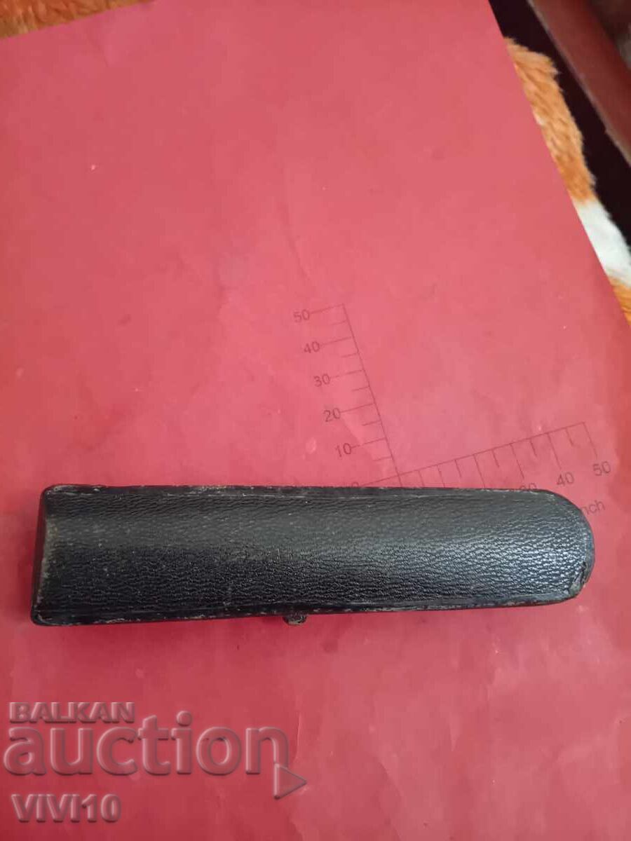 Licitație Țigară vintage de chihlimbar