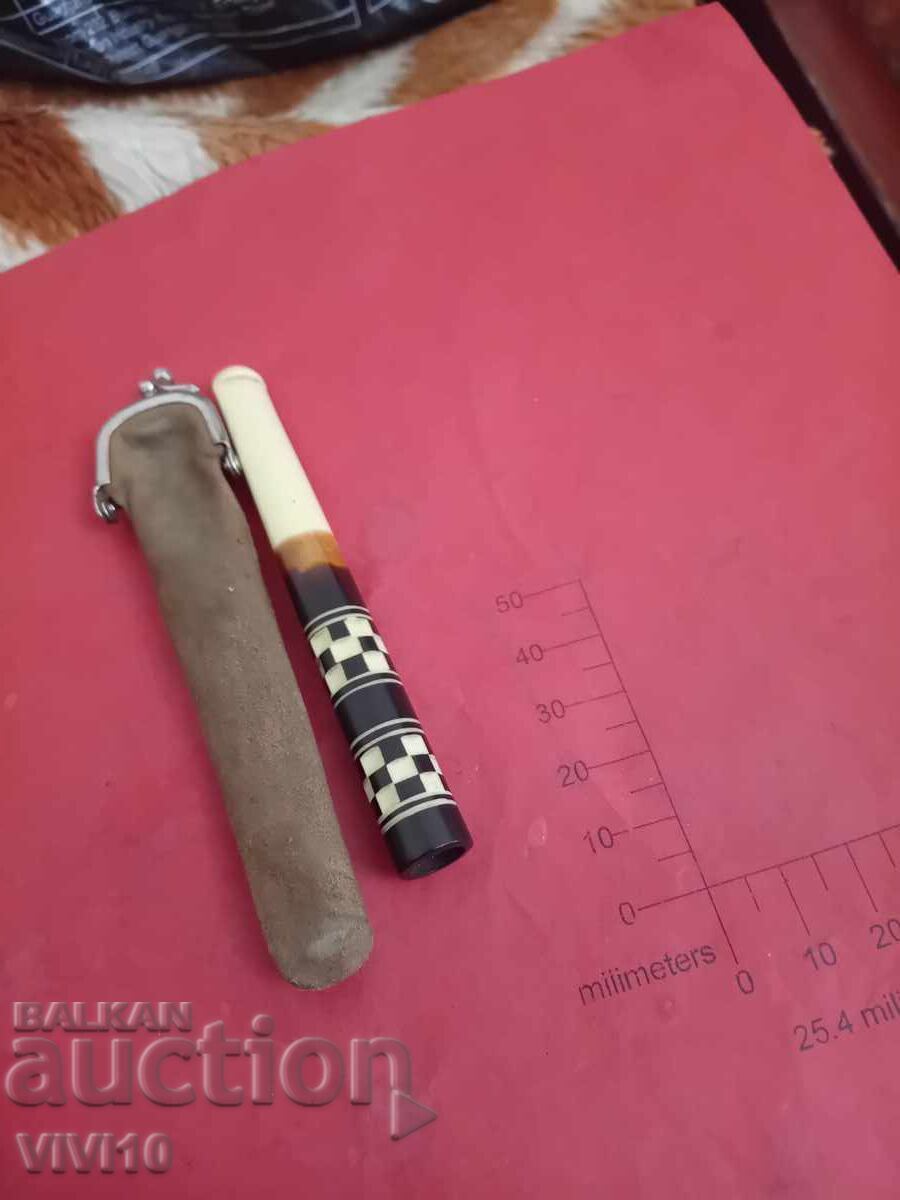 Old cigarettes, bone