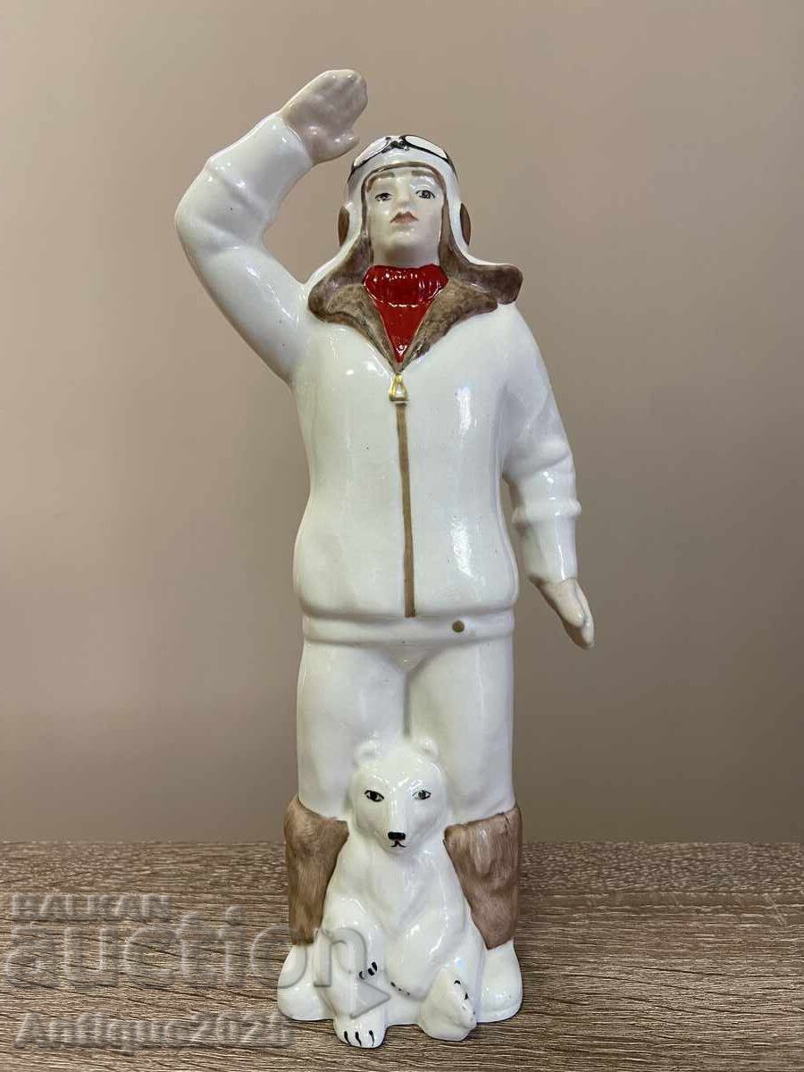 Statuetă din porțelan vintage „Pilot polar cu ursuleț” URSS
