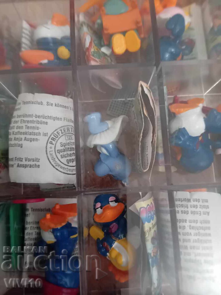 Аукцион Играчки,серии,киндер, 39 бр, в кутия