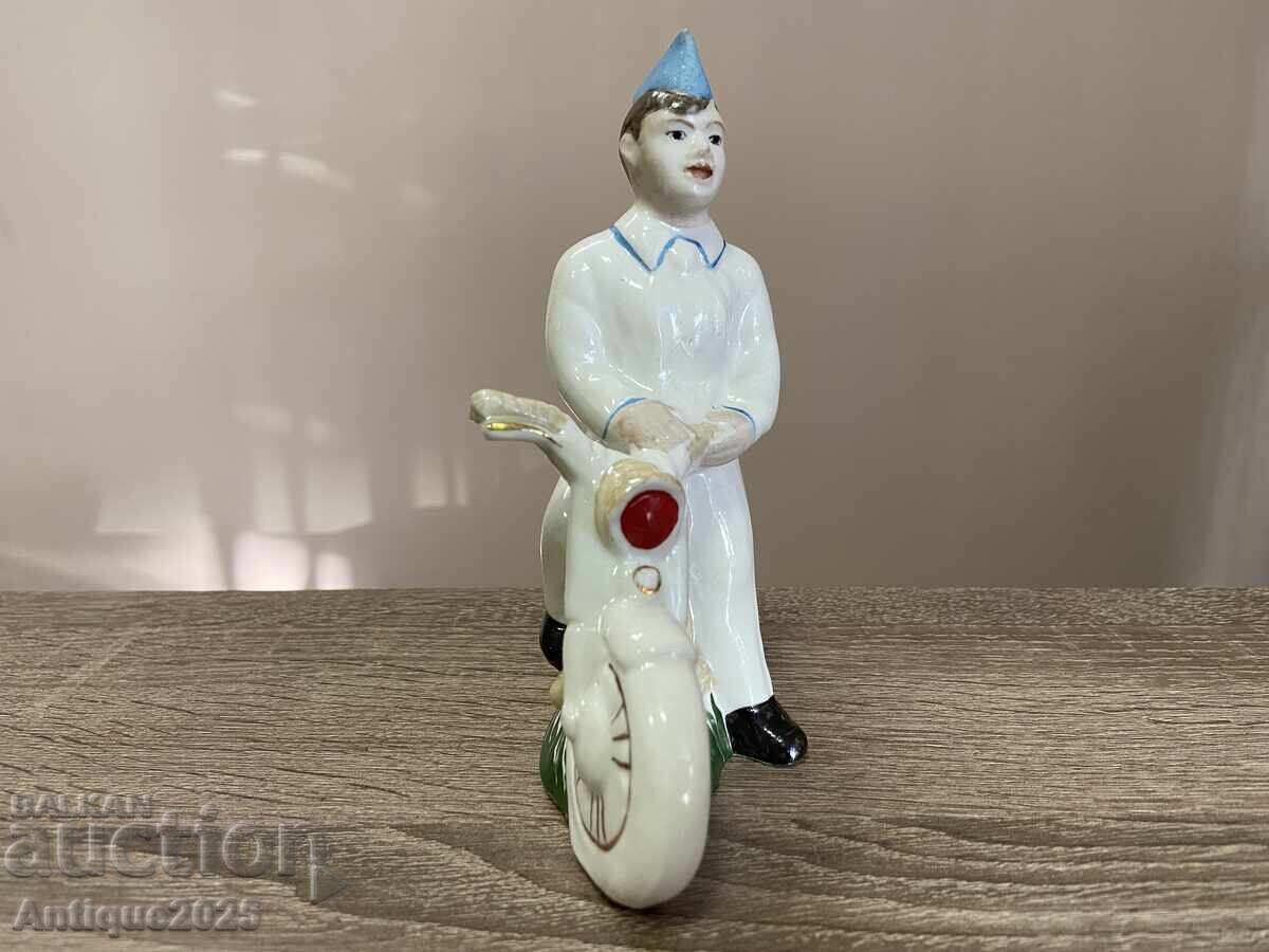 Αντίκα πορσελάνινο ειδώλιο "Μοτοσικλετιστής", ΕΣΣΔ με τιμή € 30.00 | 58.67 BGN