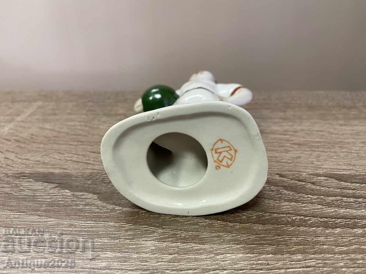 Δημοπρασία Αντίκα πορσελάνινο ειδώλιο "Αγόρι με μπάλα", ΕΣΣΔ