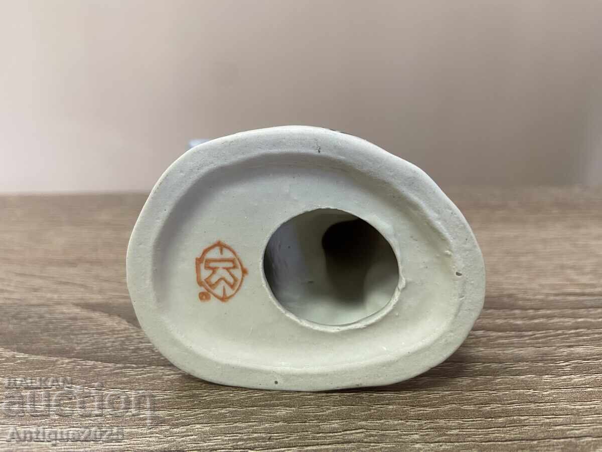 Δημοπρασία Αντίκα πορσελάνινο ειδώλιο "Αγόρι με αεροπλάνο", ΕΣΣΔ