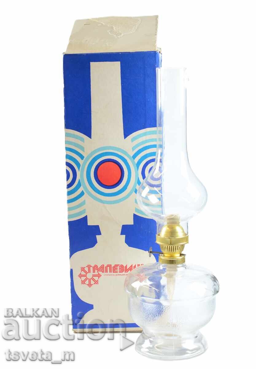 Lampă de petrol Trapezitsa cu cutie originală - nefolosită cu preț € 20.00 | 39.12 BGN Lampă de petrol Trapezitsa cu cutie originală - nefolosită cu preț € 20.00 | 39.12 BGN