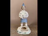 Statuetă de porțelan vintage „Fetiță cu purceluș”, URSS