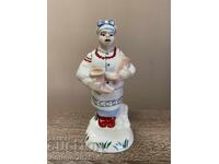 Винтидж порцеланова статуетка „Момиче със сапожки“, СССР