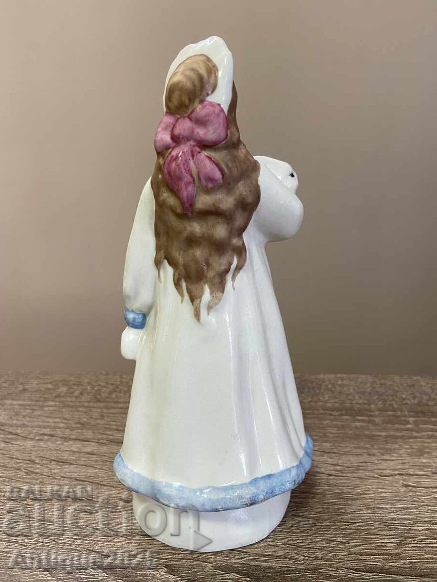 Δημοπρασία Βίντατζ πορσελάνινο ειδώλιο "Χιονάτη με κουνέλι", ΕΣΣΔ Δημοπρασία Βίντατζ πορσελάνινο ειδώλιο "Χιονάτη με κουνέλι", ΕΣΣΔ