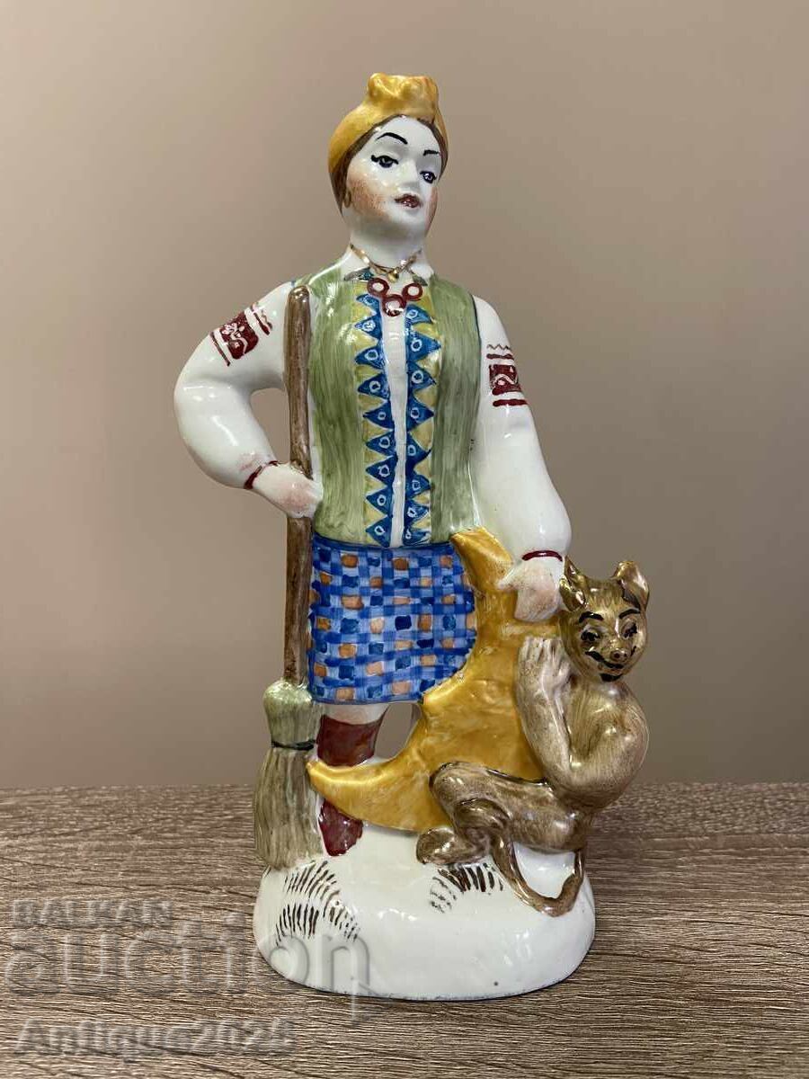Statuetă din porțelan vintage „Fată cu diavol și mătură”, URSS Statuetă din porțelan vintage „Fată cu diavol și mătură”, URSS