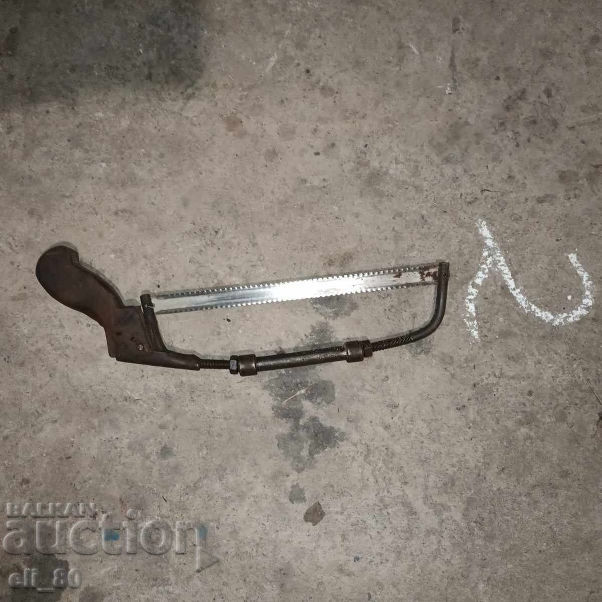 Fierăstrău nr. 2 cu preț € 4.00 | 7.82 BGN Fierăstrău nr. 2 cu preț € 4.00 | 7.82 BGN